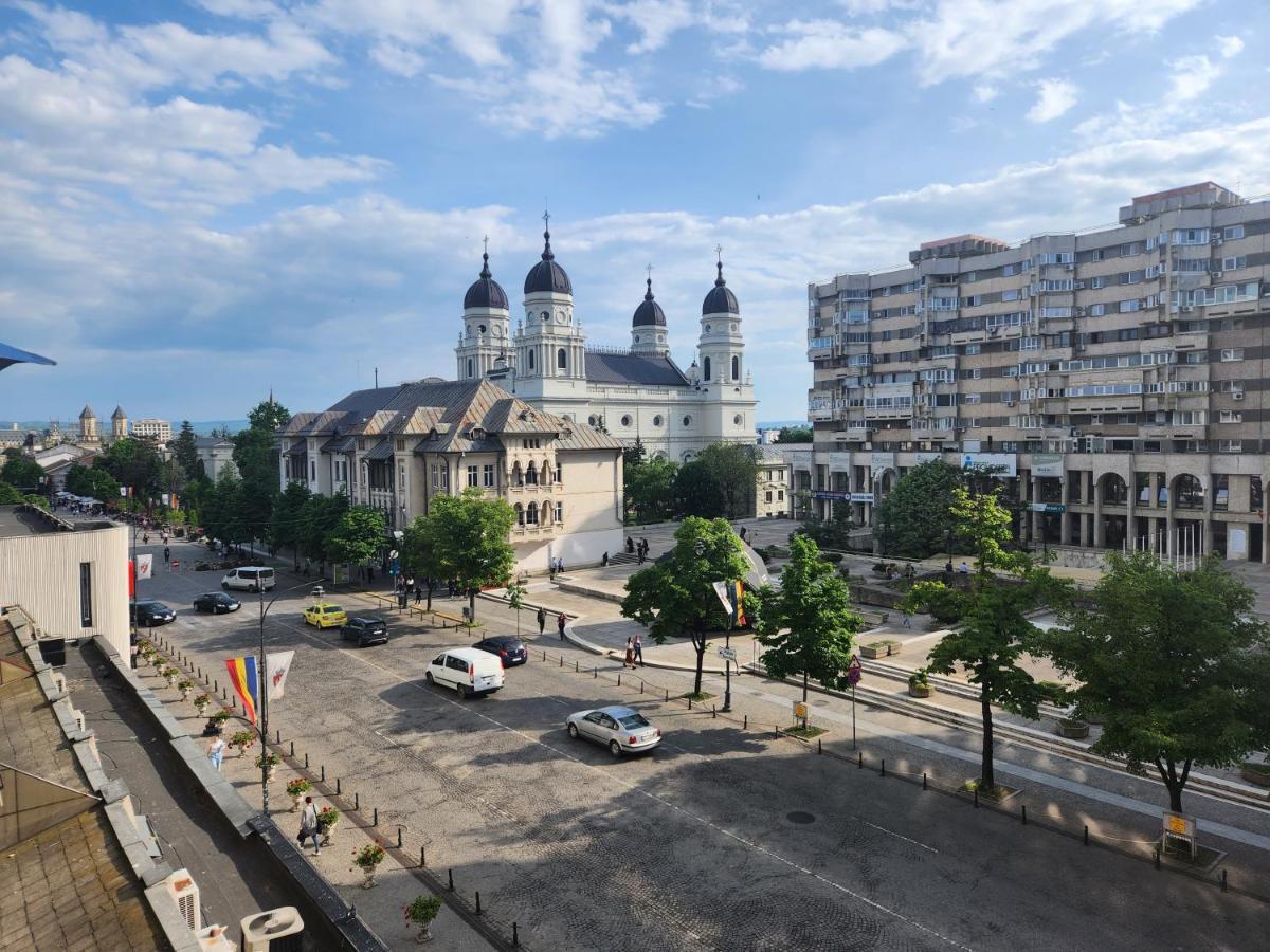 Stefan Cel Mare Boulevard Pedestrian Street Palas Iasi Eksteriør billede