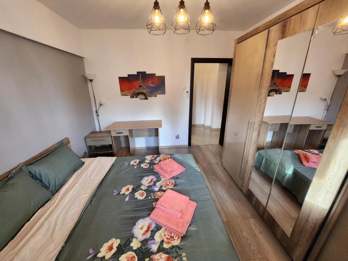 Stefan Cel Mare Boulevard Pedestrian Street Palas Iasi Eksteriør billede